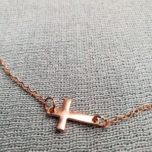 Elegant Gold Cross Necklace